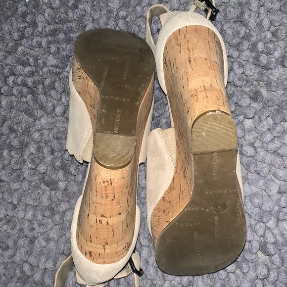 MARC FISHER SUEDE CORK ANKLE STRAP wedges WOMENS size 6 - mint ! - Picture 2 of 16